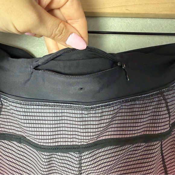 Lululemon Speed Short *H2O Gradient Speed Short Yum Yum Pink Alberta Lake/Black - Picture 7 of 9